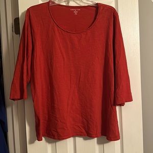Three-quarter length sleeve top